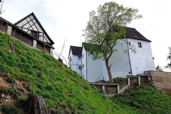 Hrad Seeberg - akce, otevírací doba, vstupné, ubytování, foto, prohlídky, počasí
