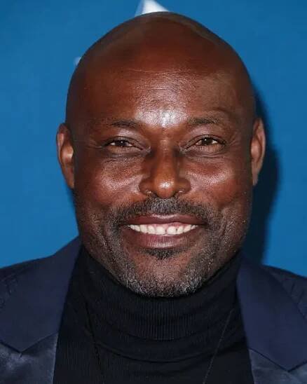 Jimmy Jean-Louis přichází na Virtuosos Award během 40. mezinárodního filmového festivalu v Santa Barbaře v The Arlington Theatre dne 09 února 2025 v Santa Barbaře, Kalifornie, Spojené státy americké. — Stock obrázek