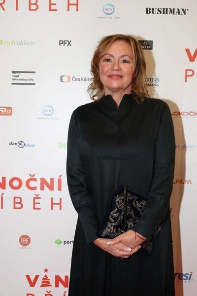 Outfit podle Plodkové: Tohle je klíčový kousek večírkové sezony, který vás zachrání