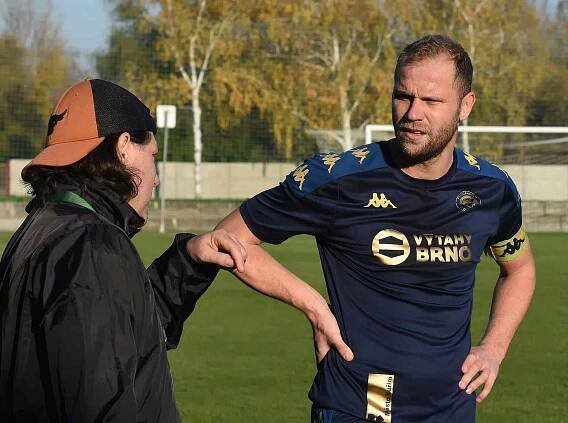 Podívejte se: Lanžhot obral druhou Kuřim. Favorita sestřelil dvěma góly Klimovič