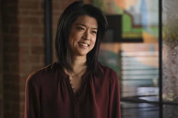 A Million Little Things - Timing - Z filmu - Grace Park