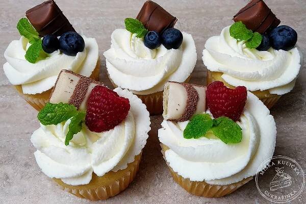 Jak na cupcakes (kapkejky). Jak upéct a ozdobit tyto malé dortíky. Nápady na zdobení, které udělá radost dětem i dospělým