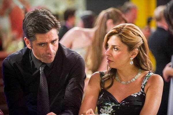 Necessary Roughness - V3 for Vendetta - Z filmu - John Stamos, Callie Thorne