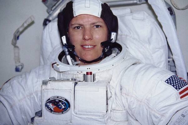 Kathryn D Sullivan in 1990
