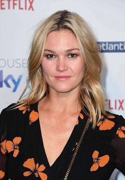 Julia Stiles Wallpaper