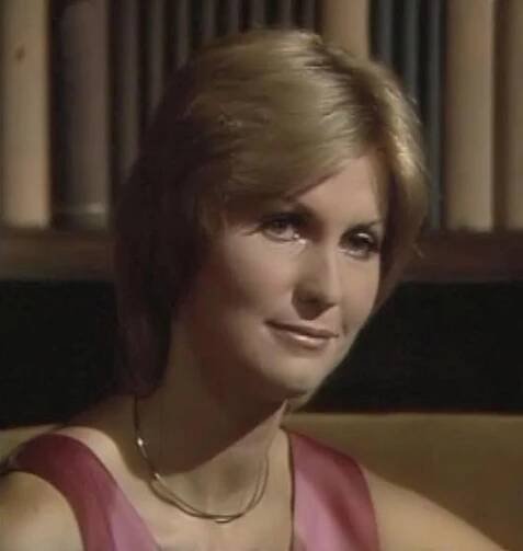 Eliška Balzerová ve filmu Mezičas (1981, režie Jiří Adamec)