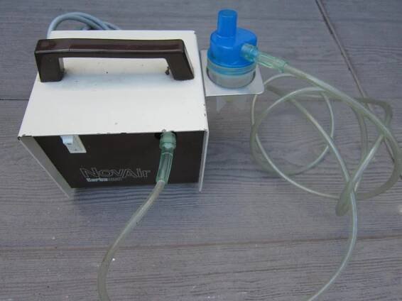Inhalační přístroj NOVAIR CARBAMED - laboratorní švýcarský kompresor - undefined