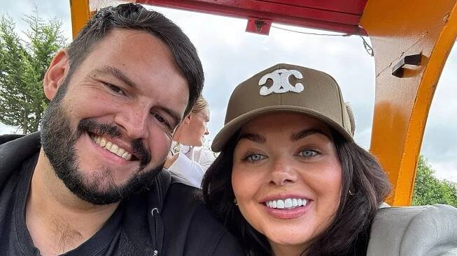Scarlett Moffatt sets date for wedding to Scott Dobinson