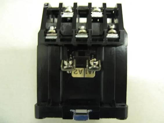 Relé (stykač) RP301 na 220V verze L