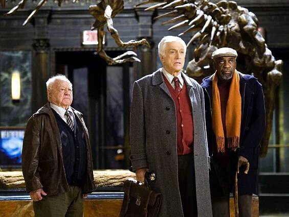 NIGHT AT THE MUSEUM, Mickey Rooney, Dick Van Dyke, Bill Cobbs, 2006. 
