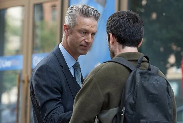 Peter Scanavino - Zákon a pořádek: Útvar pro zvláštní oběti - Constricted - Z filmu