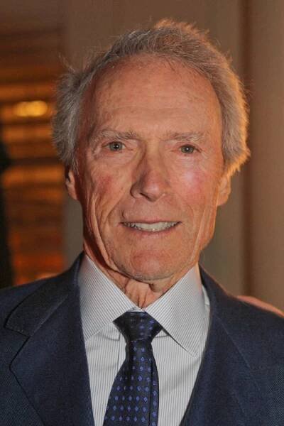 Clint Eastwood chce truchlit v soukromí.