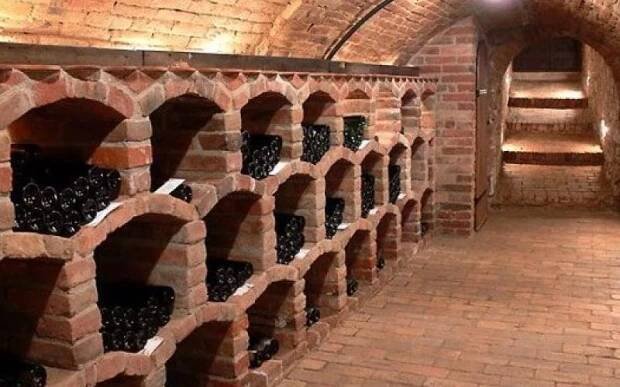 Vinný sklípek penzionu Moravský sommelier