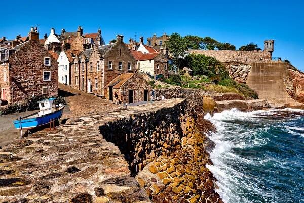 The nearby fishing villages on the Fife coast are also a favourite among visitors