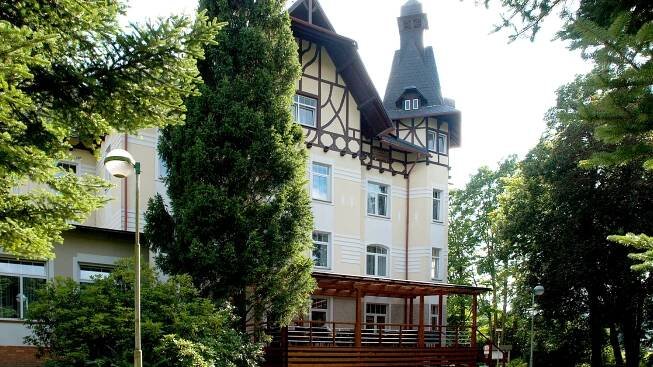 Wellness hotel Villa Grohmann, Lipová-lázně