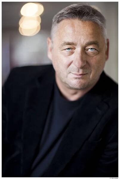Biografie: Andreas Vitásek im Österr. Kabarettarchiv - Österreichisches Kabarettarchiv