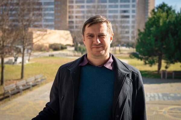 Výskumník NHF Peter Tóth: Ľudí viac trápi nerovnosť v spotrebe a majetku než v príjmoch