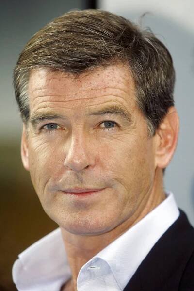 Pierce Brosnan alias James Bond v českém filmu Aldabra: V zahraničí vystřídal Kaisera!