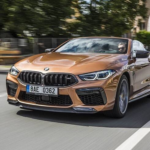 TEST BMW M8 Competition Cabrio – Raketa, která pocuchá