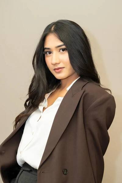 Instagram, Tik Tok Star Biography Age Income Family Boyfriend Girlfriend And Net worth