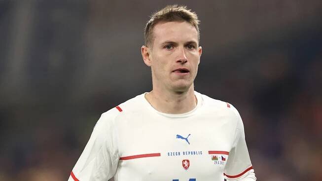 Czech footballer Jakub Jankto becomes first active international men’s player to announce he is gay