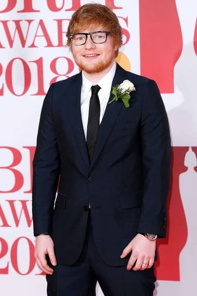 Ed Sheeran Wears Wedding Band-Looking Ring (Again!) on BRIT Awards Red Carpet