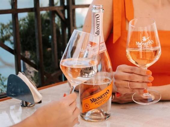 Mionetto Prosecco Rosé_léto 2023 (2)