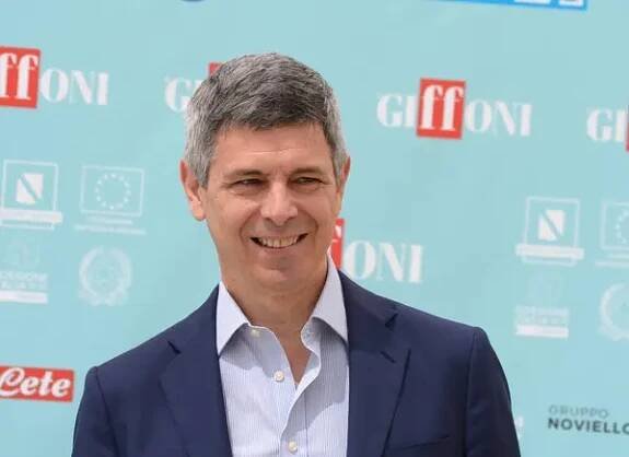 GIFFONI VALLE PIANA, ITÁLIE - 19. července 2024: Paolo Celata na filmovém festivalu Giffoni 2024 - 19. července 2024 v Giffoni Valle Piana, Itálie. — Stock obrázek