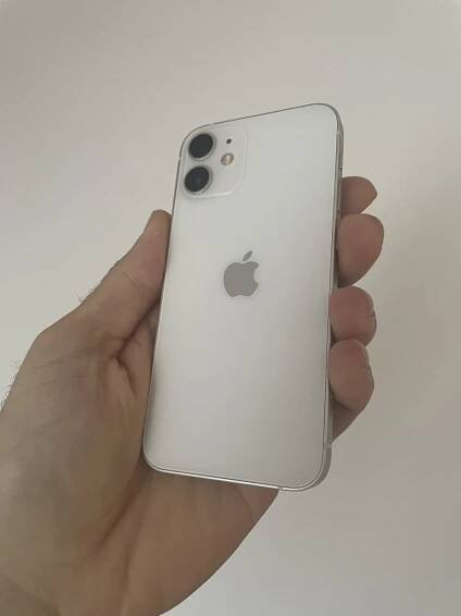 Prodám Apple iPhone 12 mini / 64 gb za 8 900 CZK - 4/2023 - Apple Bazar