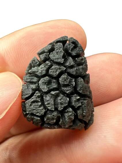 Slovenský obsidián – ježek – Slovensko - Minerály a zkameněliny