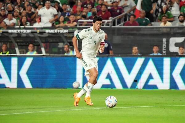 Mexico’s provisional World Cup 2022 roster features Raul Jimenez; Corona a last-minute decision