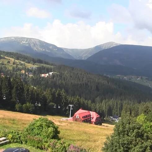 Kamera Pec pod Sněžkou panorama