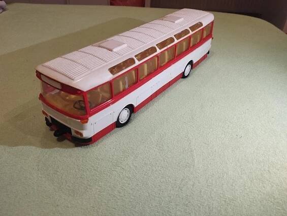Stará hračka retro autobus Karosa ŠD -11 ITES
