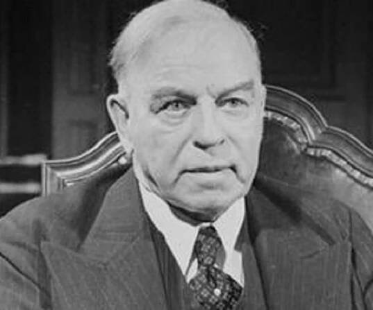 William Lyon Mackenzie King Biography – Facts, Life & Career of the 10th Prime Minister of Canada