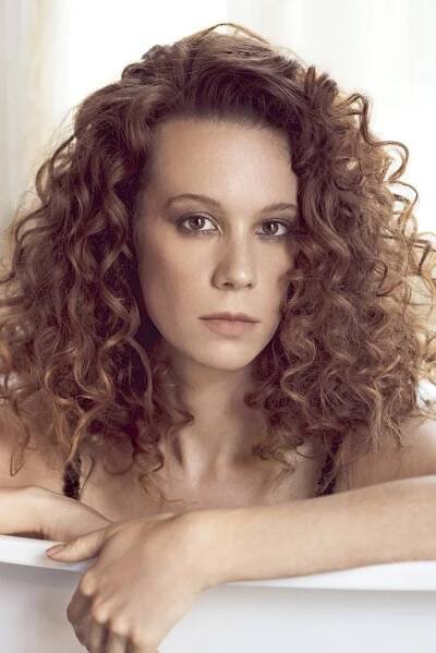 Chloe Pirrie