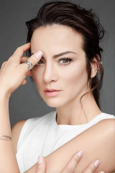 Silvia Navarro - Telenovely.net... vše o telenovelách na jednom místě
