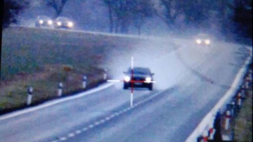 Řidič jel na mokré silnici na Zlínsku rychlostí 199 km/h - Novinky