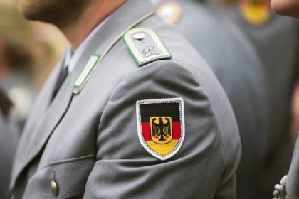Důvěra je narušena. Bundeswehr je nespokojen s činností vlády