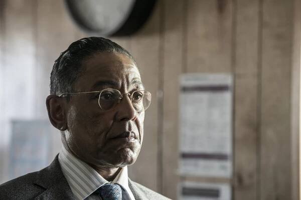 Volejte Saulovi - Cukr a bič - Z filmu - Giancarlo Esposito
