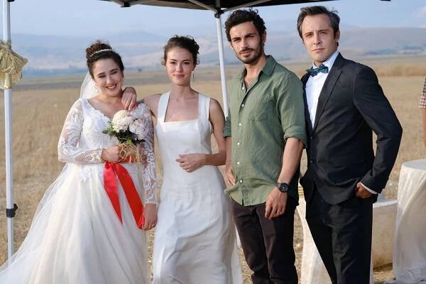 Gül Masalı - Episode 8 - Z natáčení - Gülper Özdemir, Erdem Kaynarca