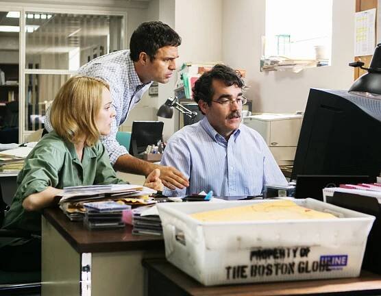 SPOTLIGHT, from left: Rachel McAdams, Mark Ruffalo, Brian d'Arcy James, 2015. ph: Kerry Hayes/©Open Road Films