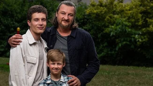 Daniel Krejčík vzpomínal na roli, kdy s Polákem vychovával syna a byli rodina. Co na to senátorka Kovářová?