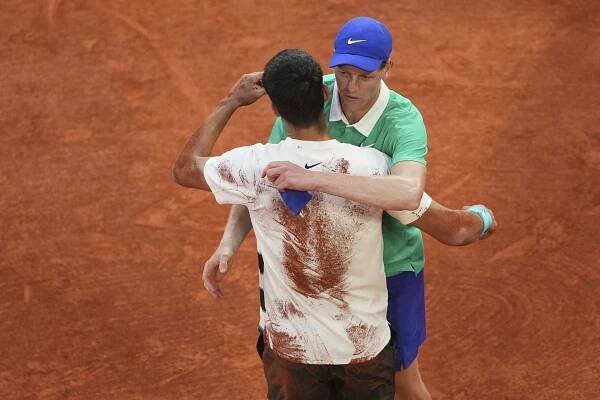 Reakcie Sinner - Alcaraz / finále Roland Garros