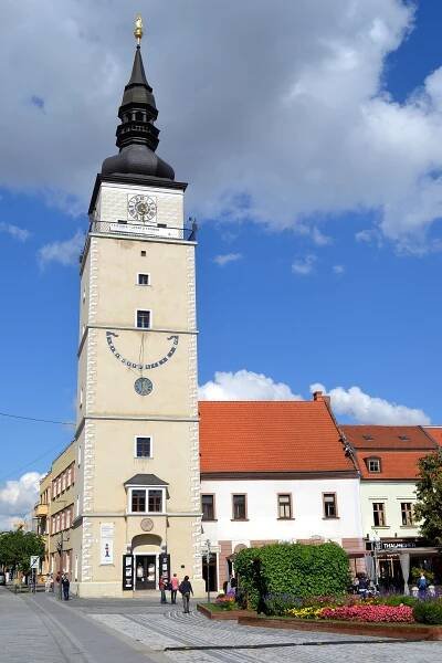 Městská věž (Trnava) – Wikipedie