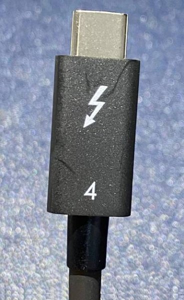 OWC Thunderbolt Dock 開封 | 身の丈ほどほどシンプルライフ