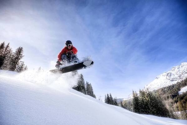 Ski & Board Enquiries | travel&co.