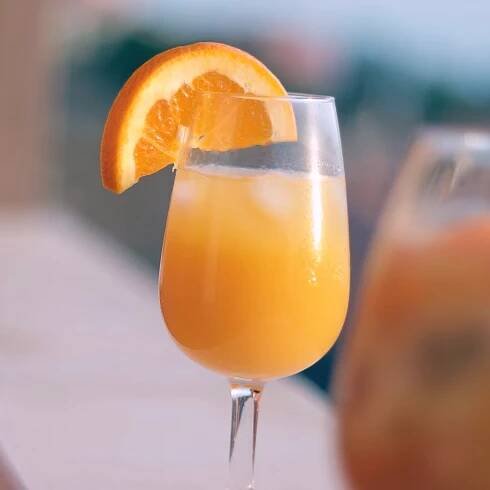 Náhled receptu Mimosa koktejl - letní osvěžující drink