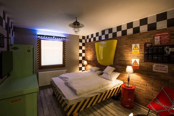 Retro hotel GARAGE | Garage Club Ostrava Martinov