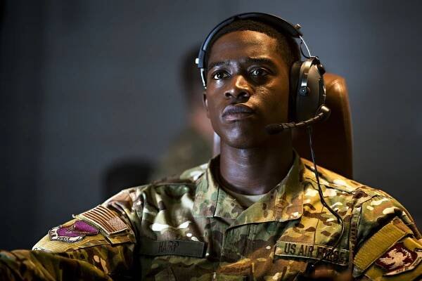 Za čárou - Z filmu - Damson Idris