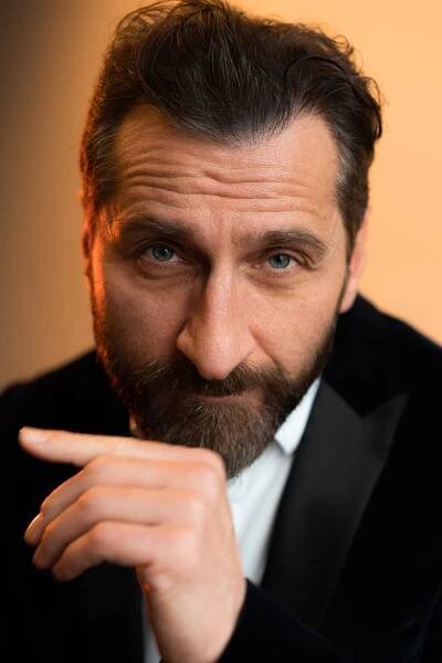 Tim Seyfi | Actor
